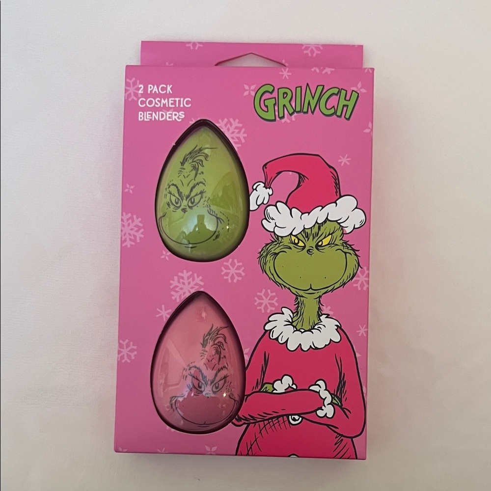 Grinch Makeup Brush Set & Blender Duo Bundle — Holiday Gift Set - Picture 3 of 8